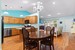 2215 Jefferson Cir, Little River, SC 29566 - Photo 9