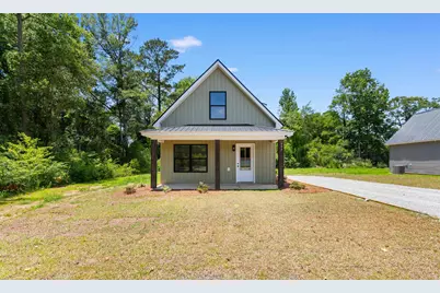 404 S Magnolia Ave., Andrews, SC 29510 - Photo 1