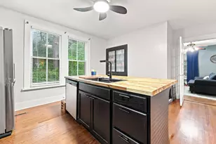 222 E Wine St, Mullins, SC 29574 - Photo 9