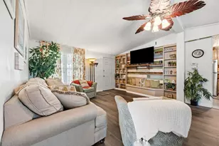 728 Garden Lake Dr, Garden City Beach, SC 29576 - Photo 3