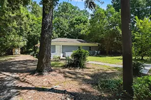 411 E Wine St, Mullins, SC 29574 - Photo 3