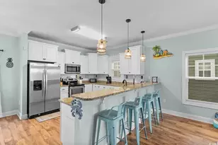 125 Garden City Retreat Dr, Garden City Beach, SC 29576 - Photo 5