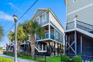 141 Garden City Retreat Dr, Garden City, SC 29576 - Photo 1