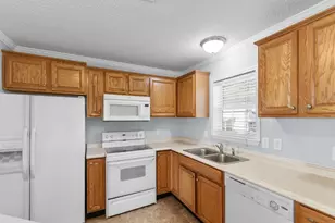 1017 Holt Rd, Conway, SC 29526 - Photo 5