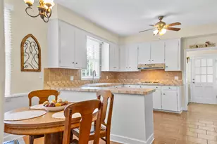 221 Azalea Dr, Mullins, SC 29574 - Photo 9