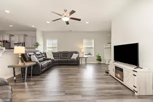 549 Hillsborough Dr, Conway, SC 29526 - Photo 5