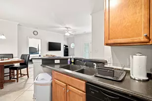 2037 Silvercrest Dr, Myrtle Beach, SC 29579 - Photo 9