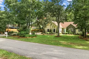712 11th Ave N, Surfside Beach, SC 29575 - Photo 3