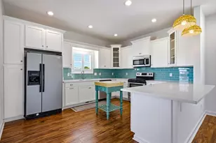 208 Vista Dr, Garden City, SC 29576 - Photo 3