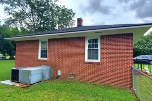 1402 Rollins Ave, Florence, SC 29505 - Photo 19