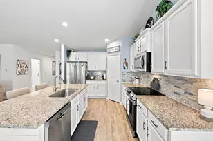 139 Costa Ct, Pawleys Island, SC 29585 - Photo 15