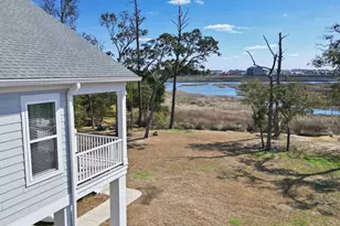 400 Elizabeth Dr, Garden City, SC 29576 - Photo 35