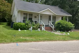 607 Smith St, Marion, SC 29571 - Photo 1