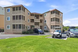 609 Hillside Dr, North Myrtle Beach, SC 29582 - Photo 1