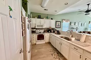 996 Great Egret Cir SW, Sunset Beach, NC 28468 - Photo 3