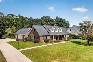 387 Robin Dr, Georgetown, SC 29440 - Photo 3