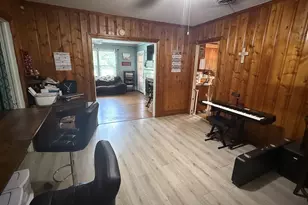 222 E Hampton St, Olanta, SC 29114 - Photo 9
