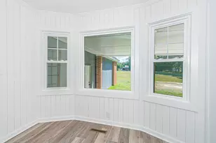302 Cleveland St, Mullins, SC 29574 - Photo 7