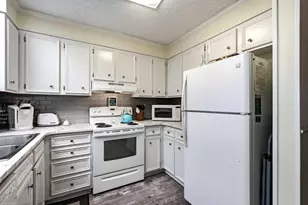 202 N Ocean Blvd, North Myrtle Beach, SC 29582 - Photo 9