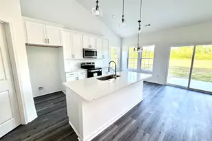 304 Miller St, Chadbourn, NC 28431 - Photo 9