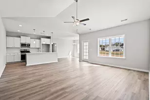 135 Lakewood Ave, Georgetown, SC 29440 - Photo 5