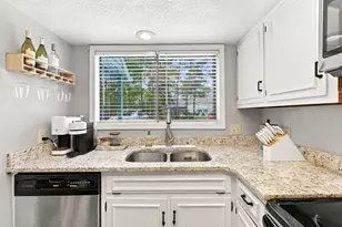 100 Shadow Moss Pl, North Myrtle Beach, SC 29582 - Photo 5