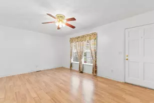 203 Elizabeth St, Tabor City, NC 28463 - Photo 5