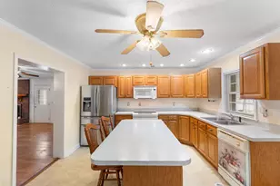 203 Elizabeth St, Tabor City, NC 28463 - Photo 21