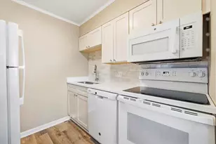 609 Hillside Dr, North Myrtle Beach, SC 29582 - Photo 11