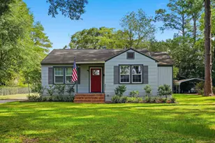 512 Nowell St, Georgetown, SC 29440 - Photo 1