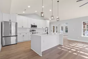 653 Kindred Dr, Myrtle Beach, SC 29588 - Photo 13