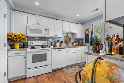 380 Myrtle Greens Dr. #E, Conway, SC 29526 - Photo 5