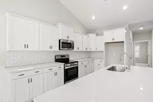 5008 Shore Breeze Dr, Myrtle Beach, SC 29588 - Photo 5