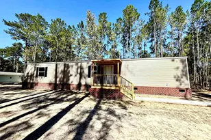 693 N Farr Ave, Andrews, SC 29510 - Photo 1