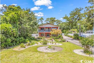 901 N Hillside Dr., North Myrtle Beach, SC 29582 - Photo 1