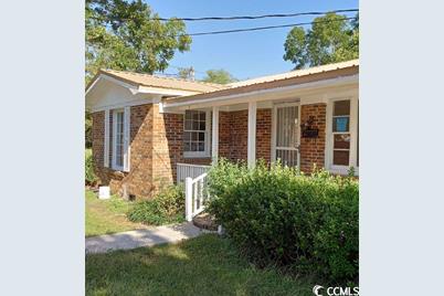 909 Strawberry St., Marion, SC 29571 - Photo 1