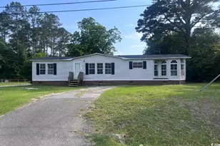 609 Weaver Rd, Darlington, SC 29532 - Photo 1