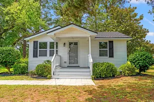 1004 Georgetown St, Marion, SC 29571 - Photo 1