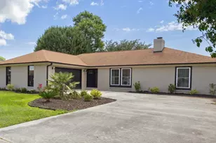 1008 Plantation Dr, Surfside Beach, SC 29575 - Photo 1