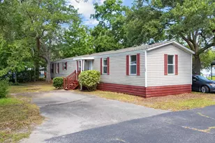 106 Village Ct, Murrells Inlet, SC 29576 - Photo 1