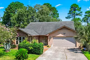 111 Laurelwood Ln, Conway, SC 29526 - Photo 1