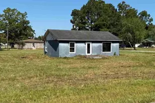 530 S Church St, Lake City, SC 29560 - Photo 1