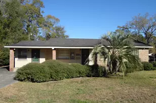 105 E Cherry St, Andrews, SC 29510 - Photo 1