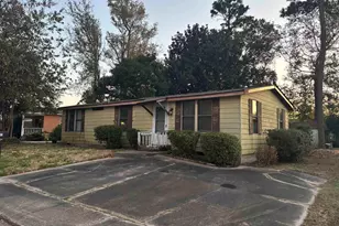 1109 Forest Dr, North Myrtle Beach, SC 29582 - Photo 1