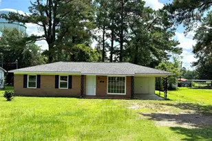 109 S Maple Ave, Andrews, SC 29510 - Photo 1