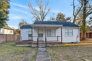 109 Gilland Ave, Kingstree, SC 29556 - Photo 1