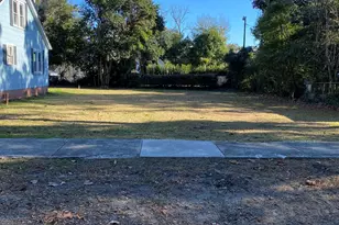 310 King St, Georgetown, SC 29440 - Photo 1