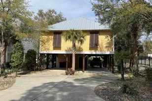 1708 25th Ave N, North Myrtle Beach, SC 29582 - Photo 1