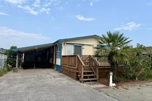 422 Sandlewood Dr, Surfside Beach, SC 29575 - Photo 1