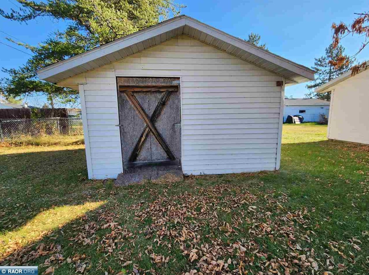 37 Elm Blvd, Babbitt MN  55706-1213 exterior